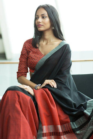 Groovy Red and Black Digital Printed Linen Zari Patta Saree with Demanding Blouse Piece