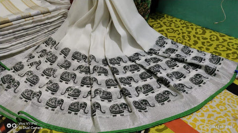 Tremendous White Digital Printed Linen Zari Patta Saree with Blouse Piece